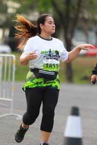 BIB: 411
                            <button type="button" onclick="openModal(3563240)" class="btn btn-primary btn-sm float-right btn-popup" data-toggle="modal" data-target=".modal-high-quality">
                        <i class="fas fa-shopping-cart"></i> Add to Cart
                    </button>
                                            <button type="button" onclick="isThisMe(3563240, true)" class="btn btn-success btn-sm float-right btn-popup btn-isme hidden" data-toggle="tooltip" data-placement="bottom" title="นี่คือรูปของคุณใช่ไหม คลิกที่นี่เพื่อเอาเข้าอัลบั้ม">
                        <i class="fas fa-plus"></i> Add to album
                    </button>
                    <button type="button" onclick="isThisMe(3563240, false)" class="btn btn-warning btn-sm float-right btn-popup btn-isnotme hidden">
                        <i class="fas fa-ban"></i> Remove from album
                    </button>